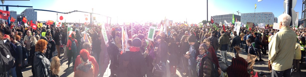 250.000 Teilnehmer bei TTIP-Demo in Berlin am 10.10.2015